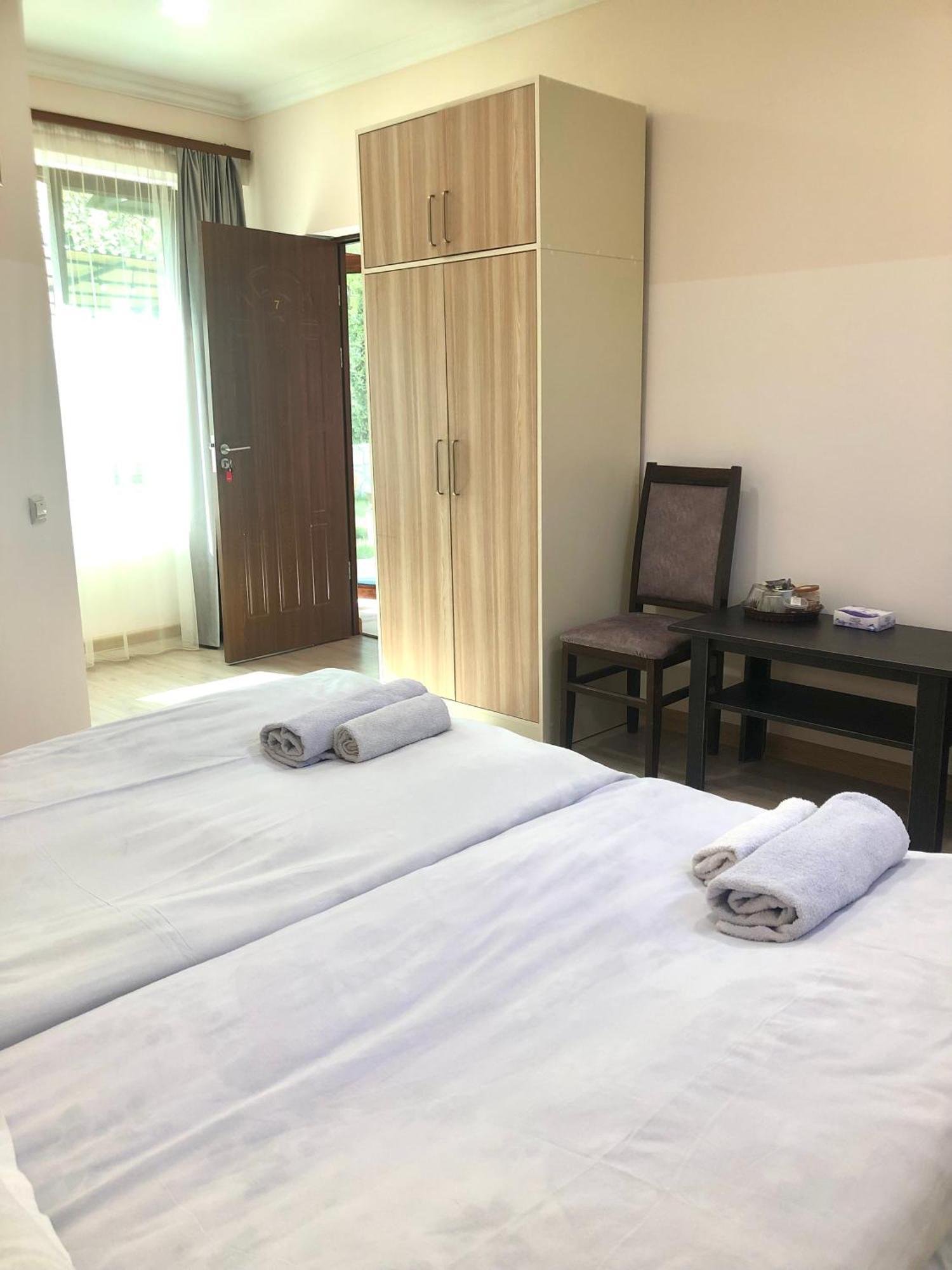 Guest House Anahit Ijevan Exterior photo